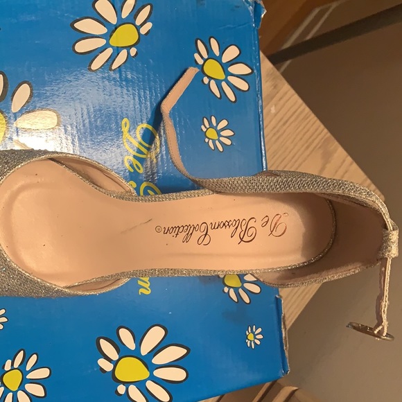 Silver glittery heels - Picture 4 of 8